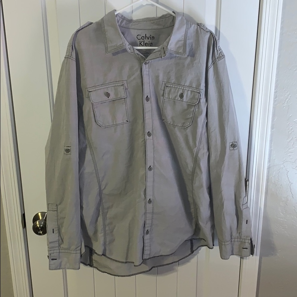 Calvin Klein 100% cotton. Long Sleeve button down
